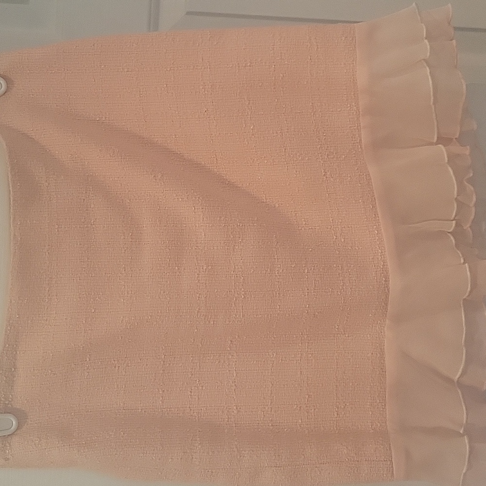 ARDEN B. Suite O with Structured Shoulders and Fitted Waist - Picture 4 of 4